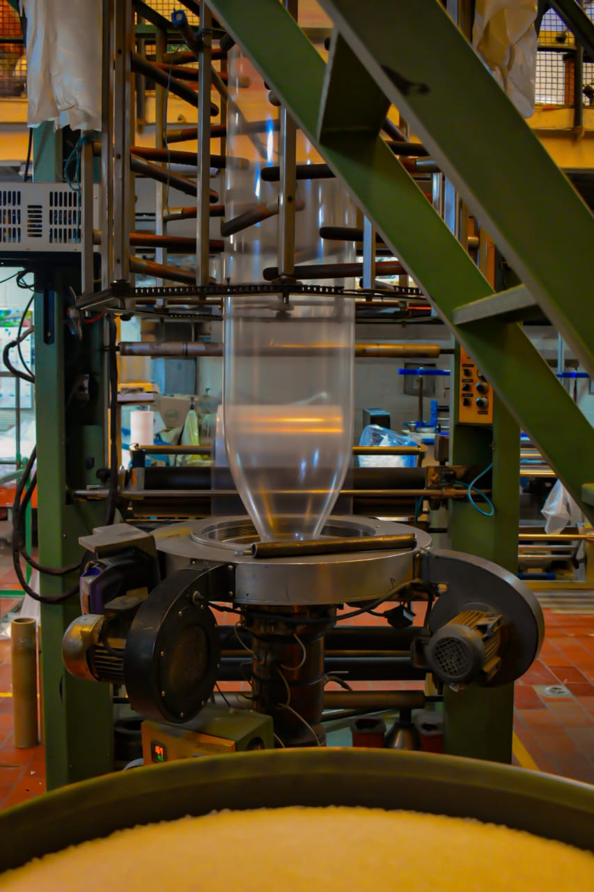 Línea de extrusión PROEMFLEX en operación